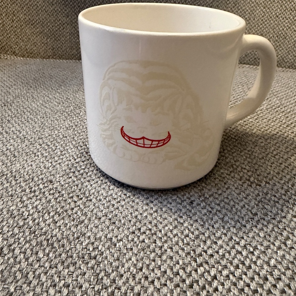 1988 Rivertown Trading Corp Cheshire Cat coffee mug